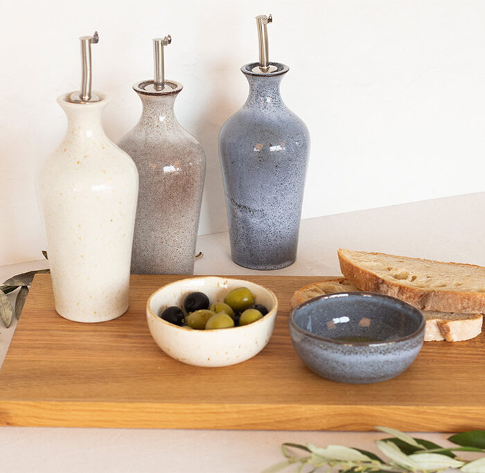 Alternative view of Olive Oil Dispenser + 10cm BREEZY Green Bowl